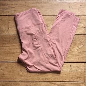 Woman's Pink Capri Leggings
